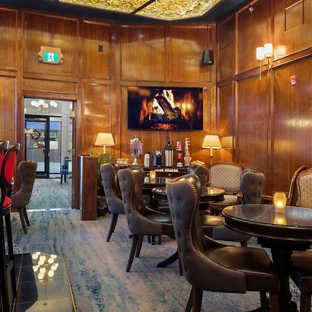 Crown Columbia Hotel; BW Premier Collection Trail Екстериор снимка