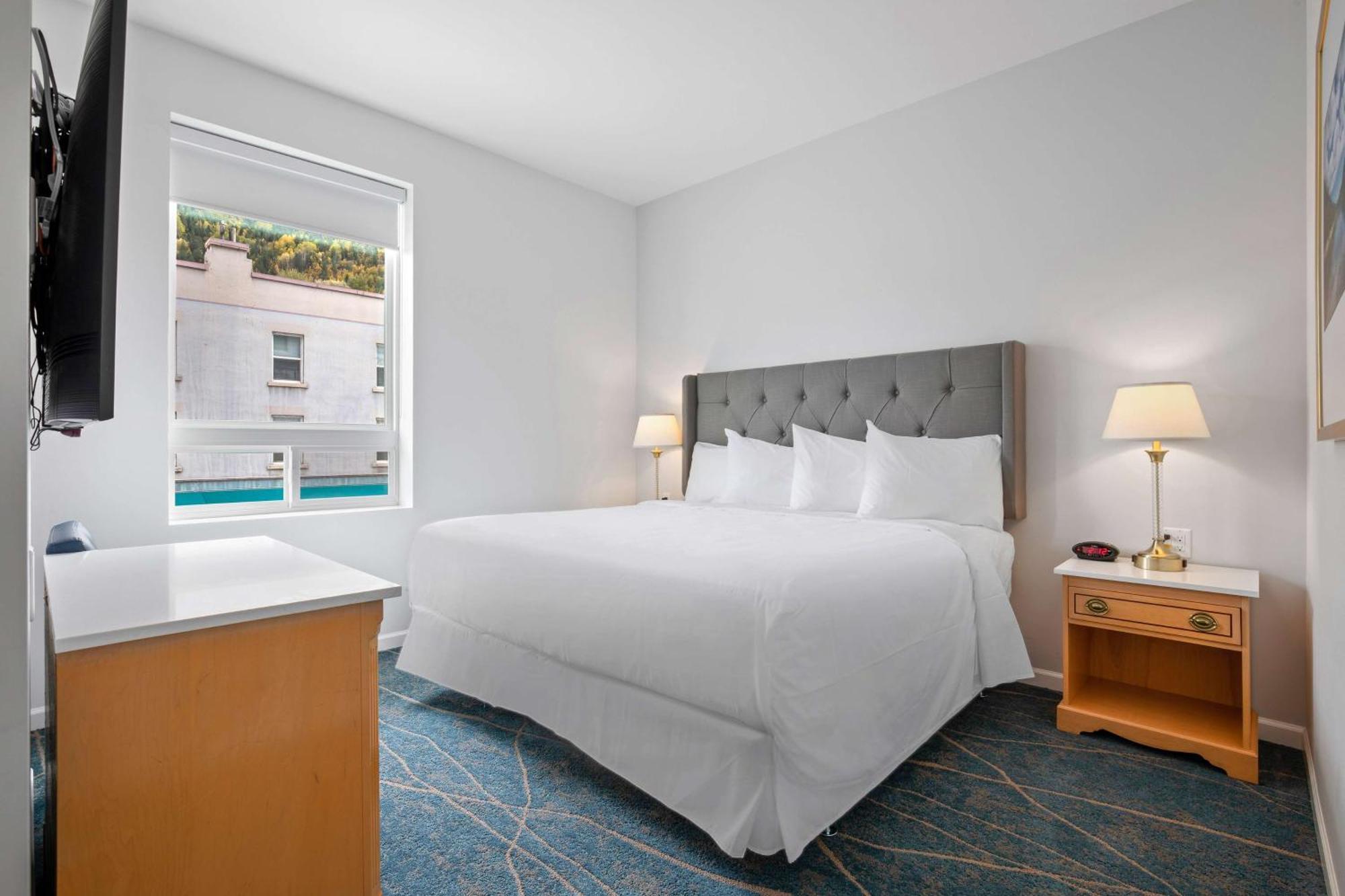 Crown Columbia Hotel; BW Premier Collection Trail Екстериор снимка