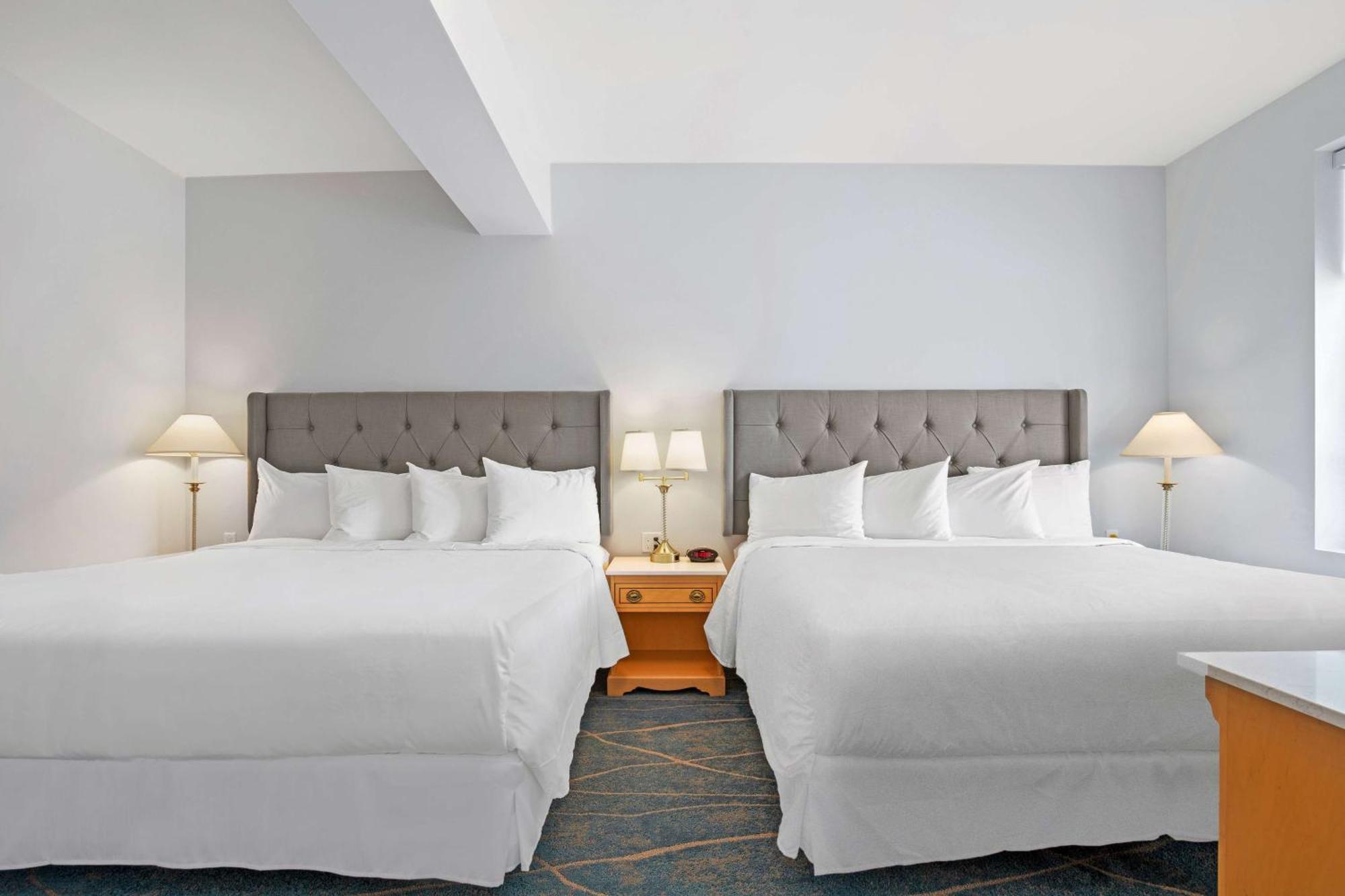 Crown Columbia Hotel; BW Premier Collection Trail Екстериор снимка