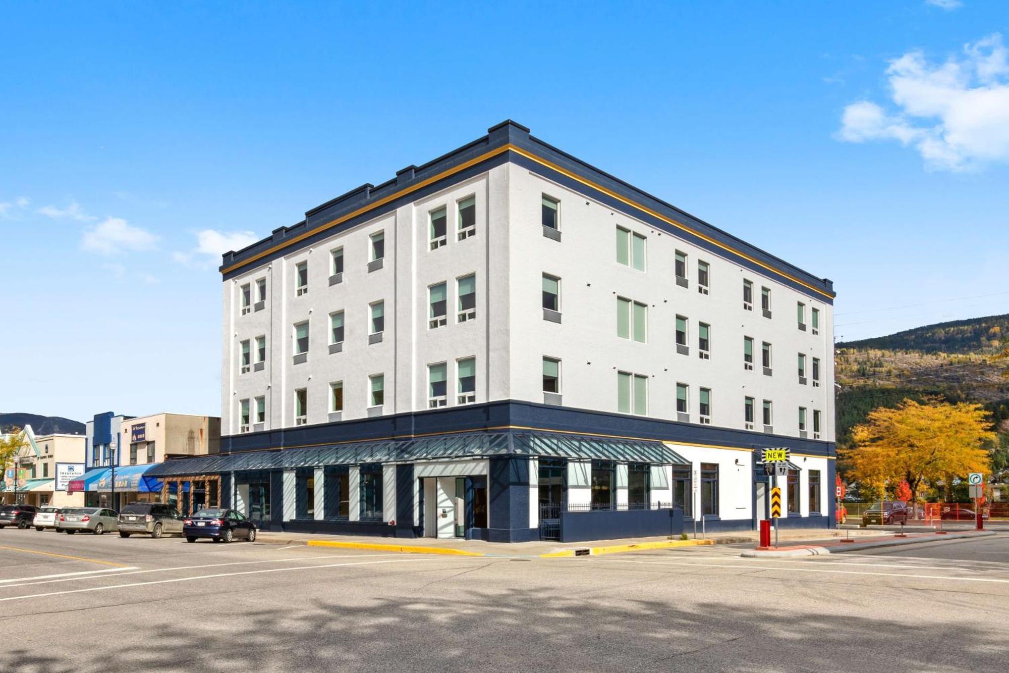 Crown Columbia Hotel; BW Premier Collection Trail Екстериор снимка