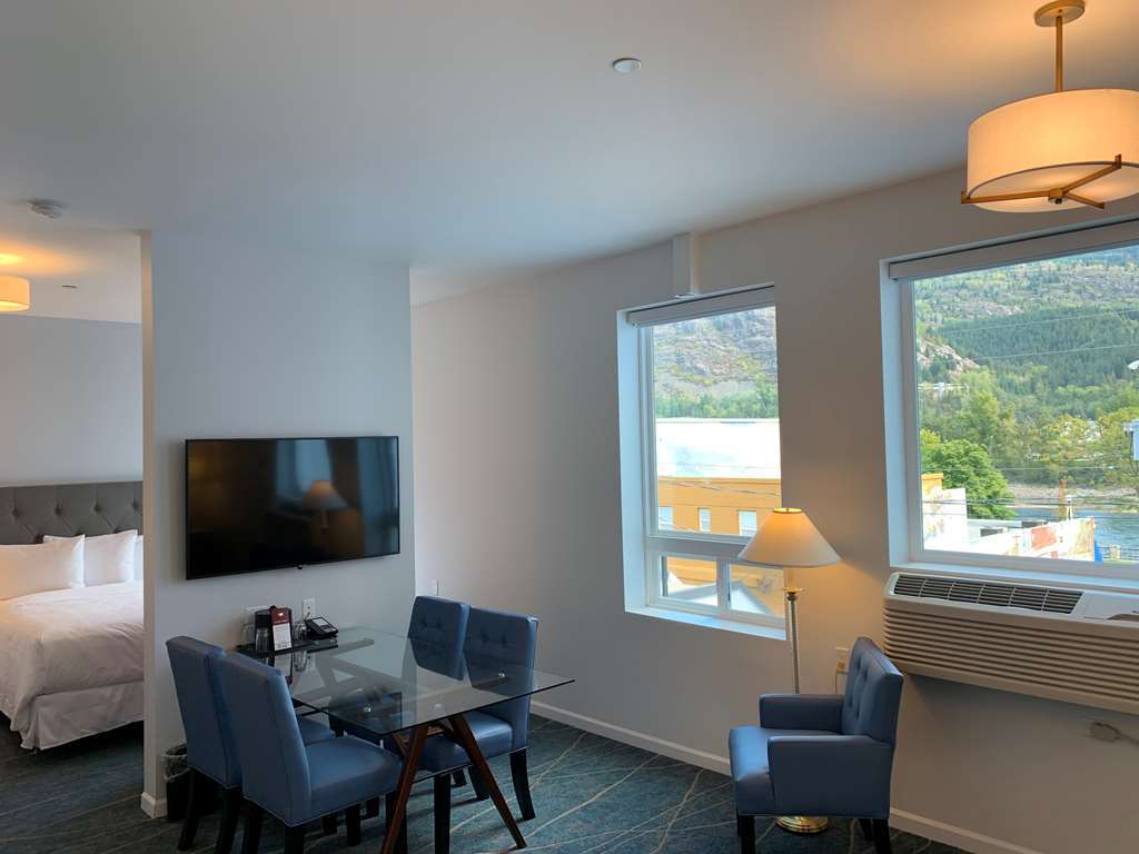 Crown Columbia Hotel; BW Premier Collection Trail Стая снимка